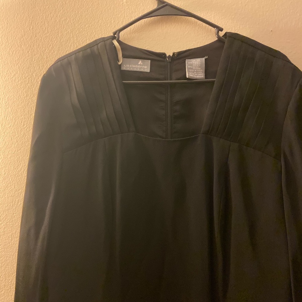Dress - Picture 3 of 4
